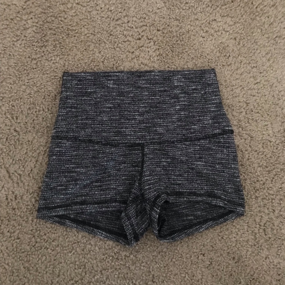 Lululemon wunder under shorts